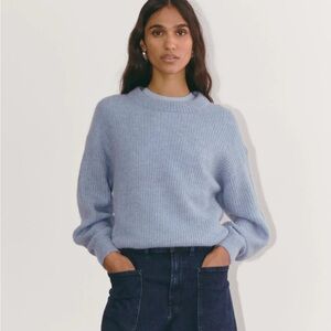 Everlane The Cocoon Crew in Alpaca Sweater Sky Periwinkle slate heather blue